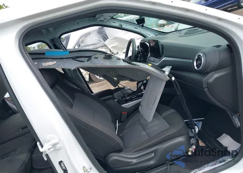 2023 Chevrolet Blazer Awd 2Lt from USA, damaged, VIN 3GNKBHR40PS119846